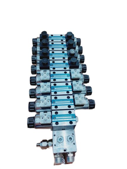 Rozdzielacz hydrauliczny 7-sekcyjny